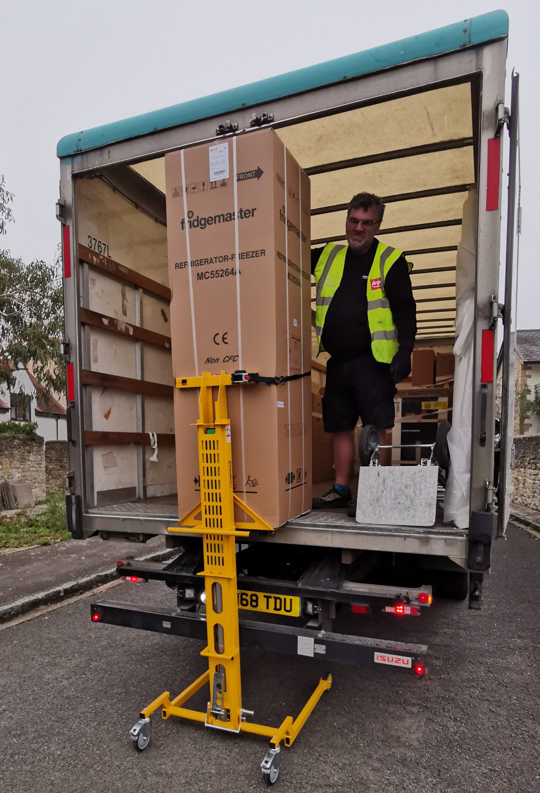 VanMate appliance lifter showing Argos delivery of Fridge Freezer